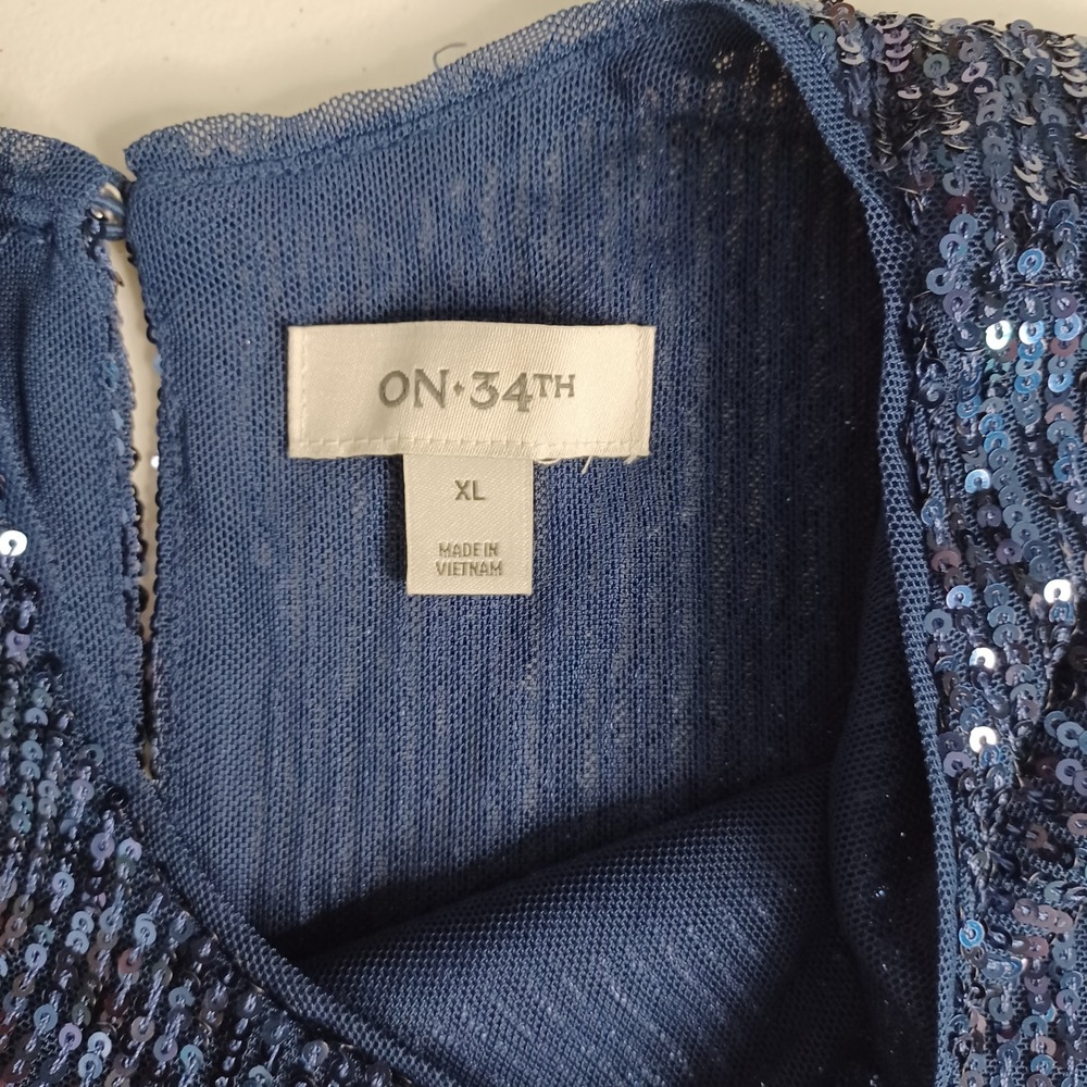 Women's On 34th NWT Blue Sequin Tank/Sleeveless Blouse with Lining Size XL - Picture 5 of 11